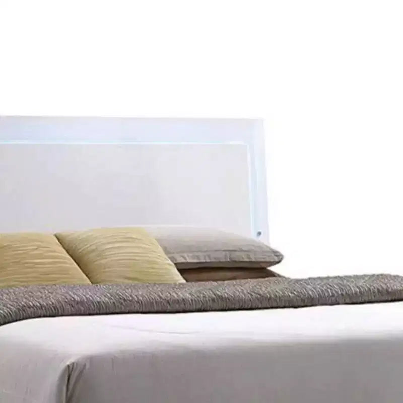 Lit Eastern King 85" avec lumière LED, tête de lit en similicuir